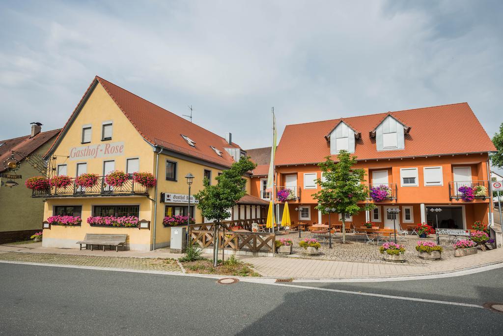 Gasthof Rose Flachslanden ภายนอก รูปภาพ